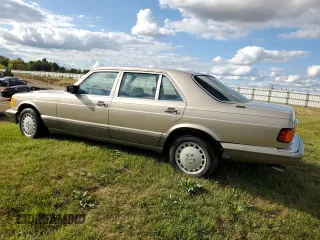 1986 Mercedes-Benz 420 420SEL with VIN WDBCA35D2GA246302, listed as a Copart auction lot 71673274 with 101,975 mi miles and Clean Title. Bid and sale history available at carsss.com. Image 2.