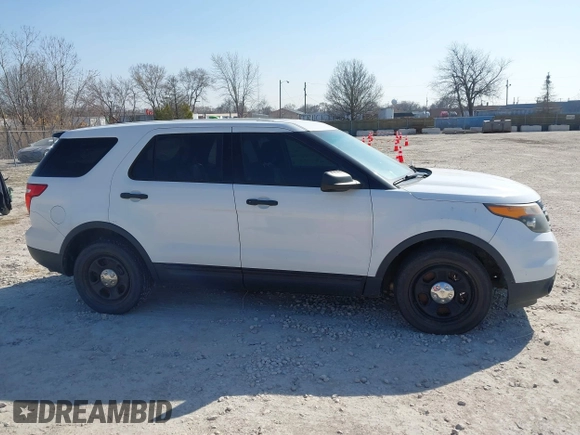 2013 Ford Police Interceptor Utility z VIN 1FM5K8ARXDGC73841, wystawiony jako IAAI lot #41794491 z przebiegiem 177 368 mil mil oraz . Historia ofert i sprzedaży dostępna na DreamBid. Obrazek 13.