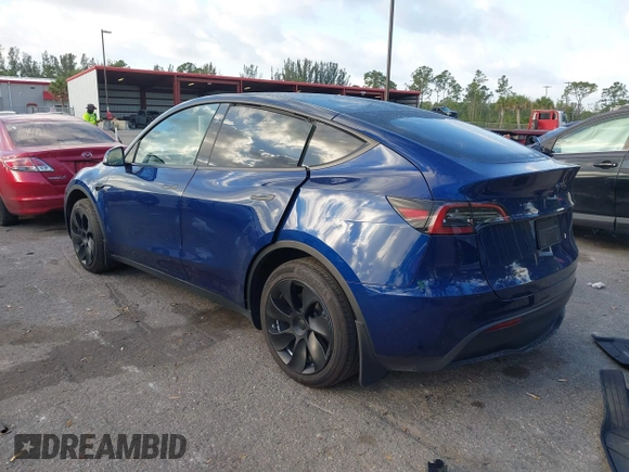2024 Tesla Model Y с VIN 7SAYGDED5RF015208, выставлен на аукционе IAAI как лот 41608087 с пробегом 10 059 миль миль и . История ставок и продаж доступна на DreamBid. Изображение 3.