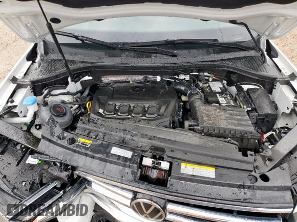 2024 Volkswagen Tiguan SE z VIN 3VV3B7AX0RM188817, wystawiony jako Copart lot #58040225 z przebiegiem 6 299 mil mil oraz Szkoda całkowita • Salvage title. Historia ofert i sprzedaży dostępna na DreamBid. Obrazek 12.