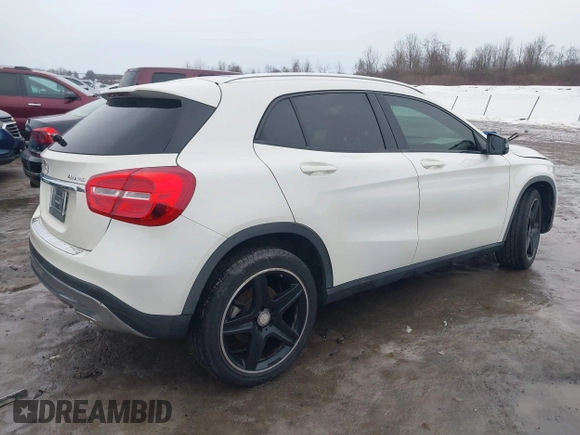 2015 Mercedes-Benz GLA 250 z VIN WDCTG4GB7FJ036868, wystawiony jako IAAI lot #41683576 z przebiegiem 100 975 mil mil oraz . Historia ofert i sprzedaży dostępna na DreamBid. Obrazek 4.