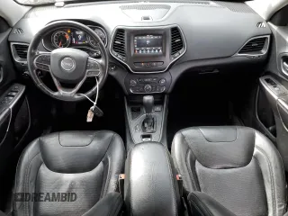 2020 Jeep Cherokee Lux z VIN 1C4PJLLX3LD632039, wystawiony jako Copart lot #54163895 z przebiegiem 101 897 mil mil oraz Szkoda całkowita • Salvage title. Historia ofert i sprzedaży dostępna na DreamBid. Obrazek 8.