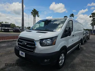 2020 Ford Transit z VIN 1FTBR1YG6LKA32420, wystawiony jako IAAI lot #42786972 z przebiegiem 45 104 mil mil oraz . Historia ofert i sprzedaży dostępna na DreamBid. Obrazek 7.