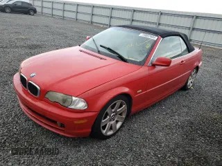 2002 BMW 3 Series 325Ci with VIN WBABS33482PG88200, listed as a Copart auction lot 73882984 with Not Provided miles and Salvage Title. Bid and sale history available at carsss.com. Image 1.