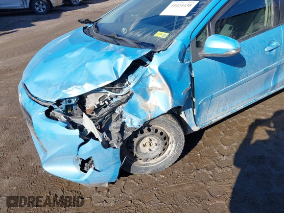 2015 Toyota Prius One with VIN JTDKDTB37F1104297, listed as a IAAI auction lot 41824438 with 117,562 mi miles and . Bid and sale history available at carsss.com. Image 6.