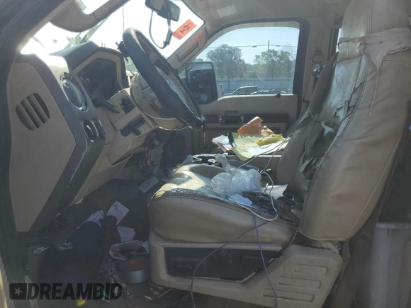 2010 Ford F-250 XL with VIN 1FTSW2B54AEB08685, listed as a Copart auction lot 54236555 with 205,897 mi miles and Salvage title. Bid and sale history available at DreamBid. Image 7.