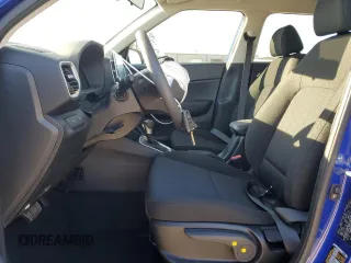 2024 Hyundai Venue SE with VIN KMHRB8A33RU332539, listed as a Copart auction lot 87899845 with 7,517 mi miles and Salvage Title. Bid and sale history available at DreamBid. Image 7.