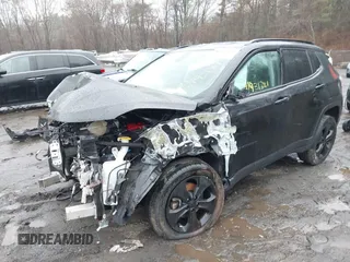 2019 Jeep Compass Latitude with VIN 3C4NJDBB1KT601609, listed as a IAAI auction lot 41931381 with Not provided miles and . Bid and sale history available at DreamBid. Image 18.