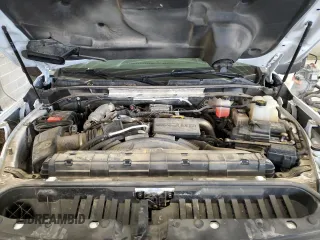 2020 GMC Sierra 3500HD Denali z VIN 1GT49WEY5LF265507, wystawiony jako Copart lot #53607974 z przebiegiem 62 955 mil mil oraz Szkody całkowita. Historia ofert i sprzedaży dostępna na DreamBid. Obrazek 11.