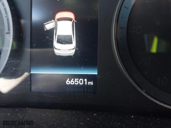 2019 Hyundai Sonata Sport with VIN 5NPE34AF9KH795658, listed as a IAAI auction lot 41408968 with 66,501 mi miles. Bid and sale history available at carsss.com. Image 15.