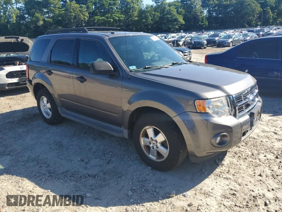 2011 Ford Escape XLT z VIN 1FMCU9D78BKC35522, wystawiony jako Copart lot #65952115 z przebiegiem 130 875 mil mil oraz Czysty tytuł • Clean title. Historia ofert i sprzedaży dostępna na DreamBid. Obrazek 4.