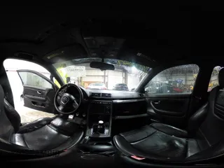 2007 Audi RS 4 z VIN WUARU78E87N903162, wystawiony jako IAAI lot #41553827 z przebiegiem 146 880 mil mil oraz . Historia ofert i sprzedaży dostępna na DreamBid. Obrazek 18.