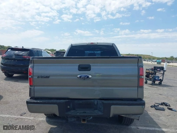 2012 Ford F-150 XL with VIN 1FTFX1CF4CFC30427, listed as a IAAI auction lot 41811142 with 237,853 mi miles. Bid and sale history available at carsss.com. Image 17.