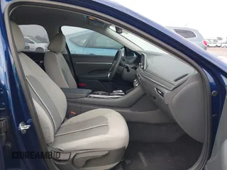 2020 Hyundai Sonata SEL z VIN 5NPEL4JA8LH042144, wystawiony jako IAAI lot #41543947 z przebiegiem 62 202 mil mil oraz . Historia ofert i sprzedaży dostępna na DreamBid. Obrazek 5.