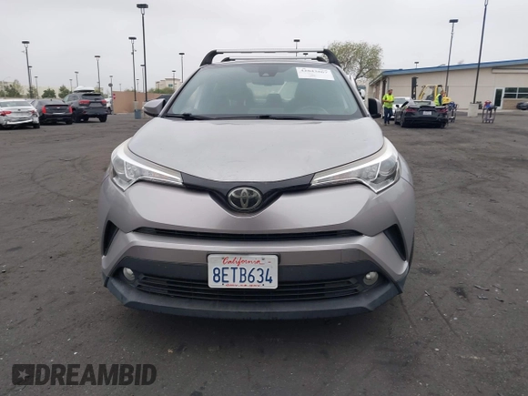 2018 Toyota C-HR XLE with VIN JTNKHMBX5J1011568, listed as a IAAI auction lot 42043867 with 30,699 mi miles. Bid and sale history available at carsss.com. Image 13.