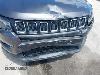 2020 Jeep Compass Latitude with VIN 3C4NJCBB3LT136018, listed as a IAAI auction lot 41915073 with 80,785 mi miles and . Bid and sale history available at carsss.com. Image 6.