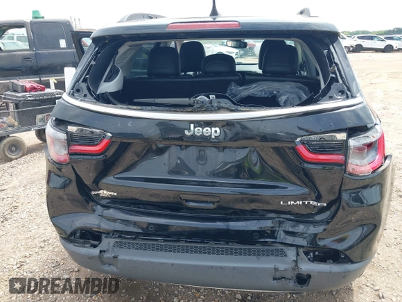 2018 Jeep Compass Limited with VIN 3C4NJCCB4JT329208, listed as a IAAI auction lot 42161515 with 72,512 mi miles and . Bid and sale history available at DreamBid. Image 6.