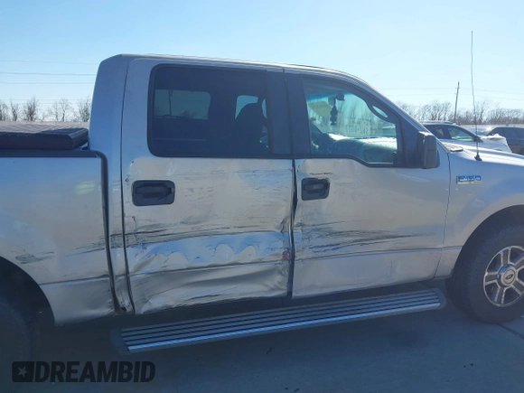 2008 Ford F-150 XL with VIN 1FTRW12W88FB11028, listed as a IAAI auction lot 41662475 with 237,135 mi miles. Bid and sale history available at carsss.com. Image 6.