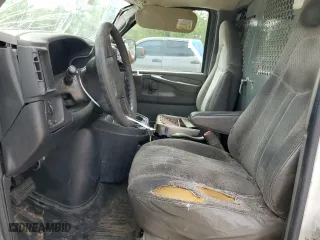 2006 Chevrolet Express Cargo Van with VIN 1GCGG29V761192962, listed as a Copart auction lot 70254174 with 0 mi miles and Salvage Title. Bid and sale history available at carsss.com. Image 7.