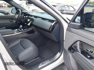 2024 Land Rover Range Rover Sport Dynamic SE z VIN SAL1L9FU7RA180295, wystawiony jako IAAI lot #42350067 z przebiegiem 10 776 mil mil oraz . Historia ofert i sprzedaży dostępna na DreamBid. Obrazek 5.