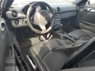 2005 Porsche Boxster с VIN WP0CA29875U711919, выставлен на аукционе Copart как лот 74299934 с пробегом Не указан миль и На запчасти • Non repairable. История ставок и продаж доступна на DreamBid. Изображение 8.