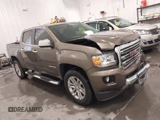 2016 GMC Canyon 4WD SLT with VIN 1GTG6DE33G1162264, listed as a IAAI auction lot 41671097 with 109,956 mi miles. Bid and sale history available at carsss.com. Image 1.