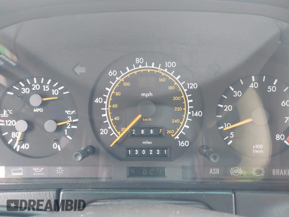1993 Mercedes-Benz S 320 z VIN WDBGA32E7PA111623, wystawiony jako IAAI lot #42324385 z przebiegiem 130 231 mil mil oraz . Historia ofert i sprzedaży dostępna na DreamBid. Obrazek 7.