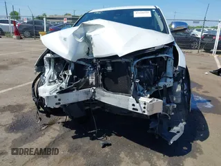 2017 Toyota Highlander LE z VIN 5TDZZRFH7HS221067, wystawiony jako IAAI lot #42168559 z przebiegiem 93 827 mil mil oraz . Historia ofert i sprzedaży dostępna na DreamBid. Obrazek 13.