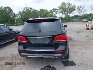 2017 Mercedes-Benz GLE 350 with VIN 4JGDA5JB5HA962825, listed as a IAAI auction lot 42412786 with 98,905 mi miles and . Bid and sale history available at DreamBid. Image 17.