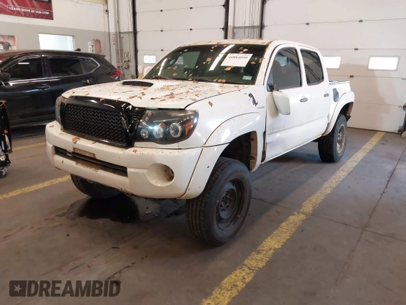 2011 Toyota Tacoma PreRunner with VIN 3TMJU4GN9BM112376, listed as a IAAI auction lot 40884050 with 120,321 mi miles and . Bid and sale history available at DreamBid. Image 18.