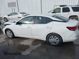 2022 Nissan Sentra S with VIN 3N1AB8BV0NY252854, listed as a IAAI auction lot 41324222 with 57,272 mi miles. Bid and sale history available at carsss.com. Image 13.