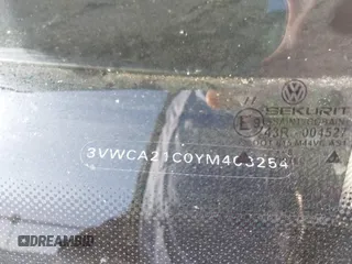 2000 Volkswagen Beetle GLS z VIN 3VWCA21C0YM403254, wystawiony jako IAAI lot #41806878 z przebiegiem 119 547 mil mil oraz . Historia ofert i sprzedaży dostępna na DreamBid. Obrazek 9.