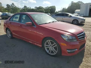 2014 Mercedes-Benz C 250 Sport z VIN WDDGF4HBXER304424, wystawiony jako Copart lot #55074935 z przebiegiem 192 618 mil mil oraz Czysty tytuł • Clean title. Historia ofert i sprzedaży dostępna na DreamBid. Obrazek 4.