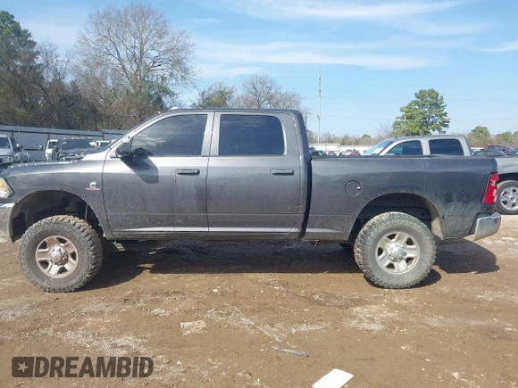 2016 Ram 2500 Tradesman with VIN 3C6UR5CL5GG162293, listed as a IAAI auction lot 41524815 with 243,012 mi miles and . Bid and sale history available at DreamBid. Image 14.