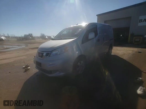 2014 Nissan NV200 S z VIN 3N6CM0KN4EK698233, wystawiony jako Copart lot #48048455 z przebiegiem 119 705 mil mil oraz Szkoda całkowita • Salvage title. Historia ofert i sprzedaży dostępna na DreamBid. Obrazek 13.