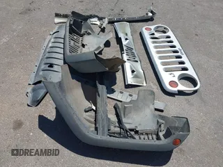 2008 Jeep Wrangler Unlimited X с VIN 1J4GA39198L547328, выставлен на аукционе IAAI как лот 42288915 с пробегом 175 015 миль миль и . История ставок и продаж доступна на DreamBid. Изображение 12.