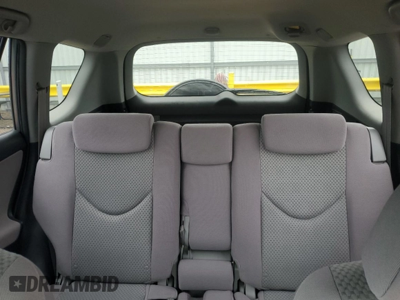 2006 Toyota RAV4 with VIN JTMZD33V266005405, listed as a Copart auction lot 51590825 with 169,186 mi miles and Salvage Title. Bid and sale history available at DreamBid. Image 10.