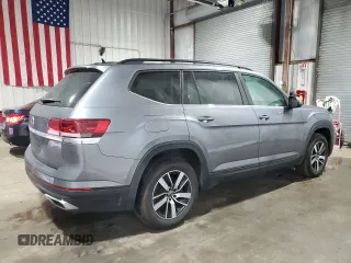 2021 Volkswagen Atlas SE z VIN 1V2LP2CAXMC610564, wystawiony jako Copart lot #56072395 z przebiegiem 64 140 mil mil oraz Tytuł czysty. Historia ofert i sprzedaży dostępna na DreamBid. Obrazek 3.