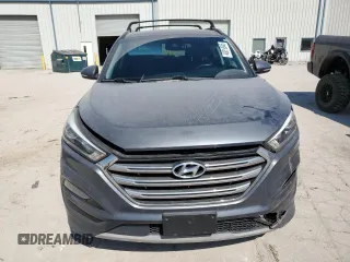 2017 Hyundai Tucson Limited z VIN KM8J3CA27HU370309, wystawiony jako Copart lot #48819045 z przebiegiem 75 227 mil mil oraz Szkoda całkowita • Salvage title. Historia ofert i sprzedaży dostępna na DreamBid. Obrazek 5.