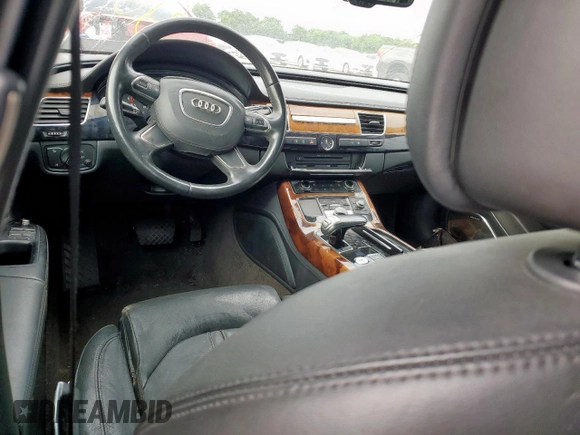 2011 Audi A8 z VIN WAURVAFD2BN005986, wystawiony jako Copart lot #57610145 z przebiegiem Nie podano mil oraz Tytuł czysty. Historia ofert i sprzedaży dostępna na DreamBid. Obrazek 8.
