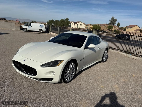2012 Maserati GranTurismo S with VIN ZAM45KLA1C0061862, listed as a Copart auction lot 78313684 with 31,798 mi miles and Clean Title. Bid and sale history available at carsss.com. Image 2.