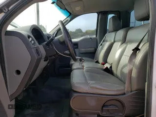 2008 Ford F-150 XL с VIN 1FTVF12558KC42690, выставлен на аукционе Copart как лот 74111474 с пробегом 284 372 миль миль и Списание • Salvage title. История ставок и продаж доступна на DreamBid. Изображение 7.