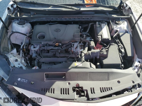 2020 Toyota Camry SE z VIN 4T1G11AK7LU985634, wystawiony jako Copart lot #44542155 z przebiegiem 54 494 mil mil oraz Nie do naprawy • Non repairable. Historia ofert i sprzedaży dostępna na DreamBid. Obrazek 12.