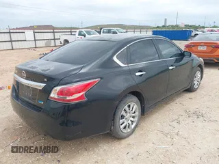 2014 Nissan Altima SV with VIN 1N4AL3AP1EN360421, listed as a IAAI auction lot 42065835 with 189,998 mi miles and . Bid and sale history available at DreamBid. Image 4.