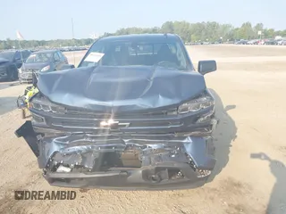 2019 Chevrolet Silverado 1500 RST with VIN 1GCRYEED8KZ353738, listed as a IAAI auction lot 40343310 with 96,077 mi miles and . Bid and sale history available at DreamBid. Image 6.