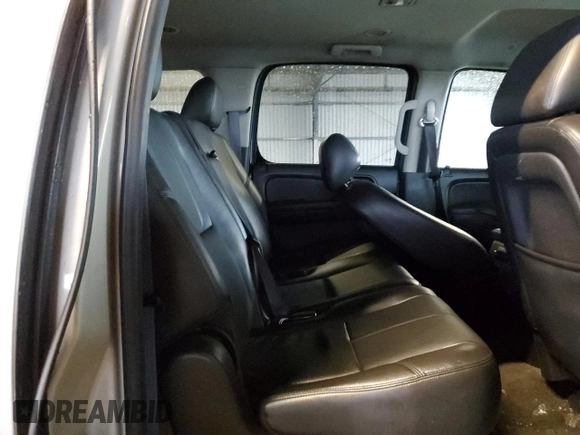 2013 GMC Yukon XL SLT with VIN 1GKS1KE07DR263067, listed as a Copart auction lot 43836095 with 386,986 mi miles and Clean Title. Bid and sale history available at DreamBid. Image 11.
