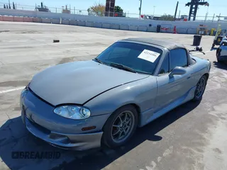2003 Mazda MX-5 Miata Cloth with VIN JM1NB353930309670, listed as a IAAI auction lot 42234586 with 220,979 mi miles and . Bid and sale history available at DreamBid. Image 18.