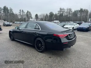 2022 Mercedes-Benz S 580 z VIN W1K6G7GB3NA129301, wystawiony jako Copart lot #58742715 z przebiegiem 94 735 mil mil oraz Tytuł czysty. Historia ofert i sprzedaży dostępna na DreamBid. Obrazek 3.