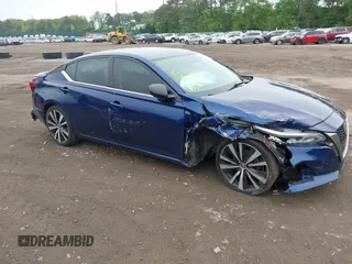 2019 Nissan Altima SR z VIN 1N4BL4CV4KC131194, wystawiony jako IAAI lot #42328015 z przebiegiem 112 099 mil mil oraz . Historia ofert i sprzedaży dostępna na DreamBid. Obrazek 1.