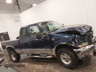 2002 Ford F-350 XL with VIN 1FTSX31F42EB82753, listed as a IAAI auction lot 42231353 with 229,223 mi miles and . Bid and sale history available at DreamBid. Image 13.